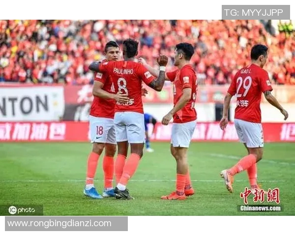 广州恒大与申花精彩对决回放分析及赛后精彩瞬间回顾